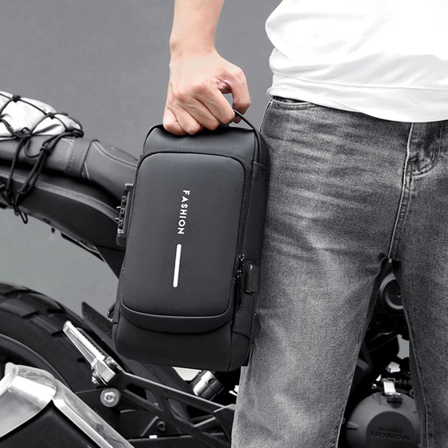 20L - Anti-Theft Waterproof Crossbody Bag - Stylish Travel Essential for Secure Adventures